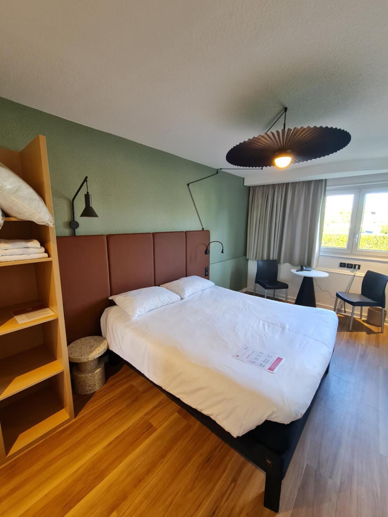 Ibis Vannes Bagian luar foto