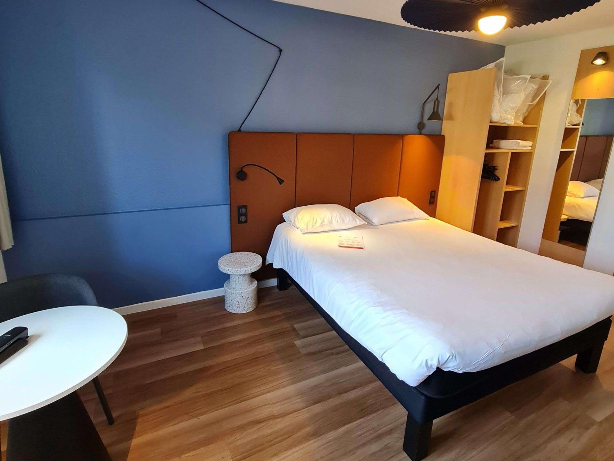 Ibis Vannes Hotel Bagian luar foto