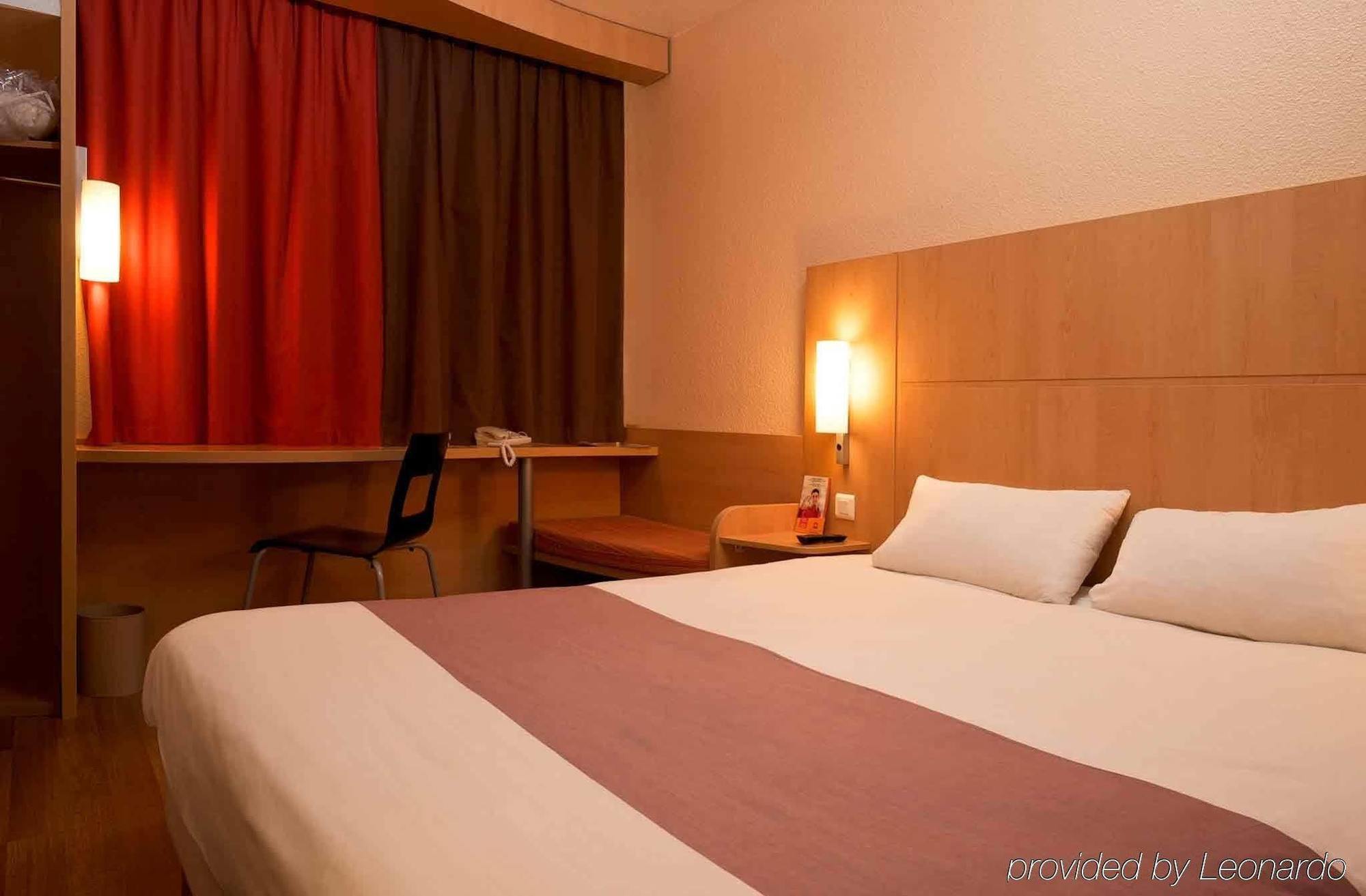 Ibis Vannes Bagian luar foto